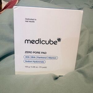 Medicube Zero Pore Pad